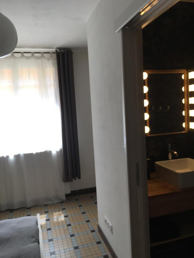 Charmant Appartement Sur Cour, Le Cerisier Bagnères-de-Bigorre Екстериор снимка