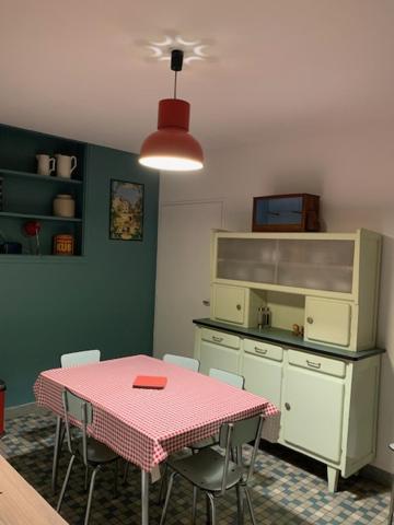 Charmant Appartement Sur Cour, Le Cerisier Bagnères-de-Bigorre Екстериор снимка